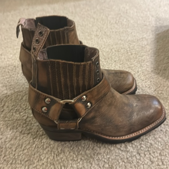 Women’s size 6 Freebird Whisky boot - Picture 2 of 7